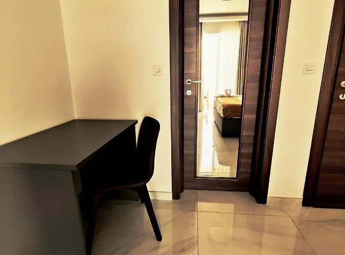 Southshore Gazde/Camere de închiriat *